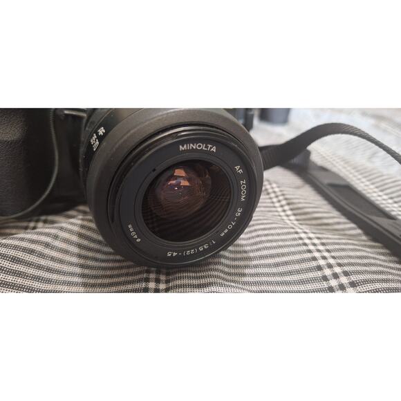 Minolta Maxxum 450si Date 35mm SLR Film Camera w/35-70mm Lens, Bag & New Battery - Picture 4 of 16